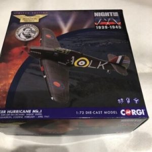 CORGI AVIATION 1:72 HAWKER HURRICANE MK.I P2798 LK. NO 87 SQN COLERNE 1941