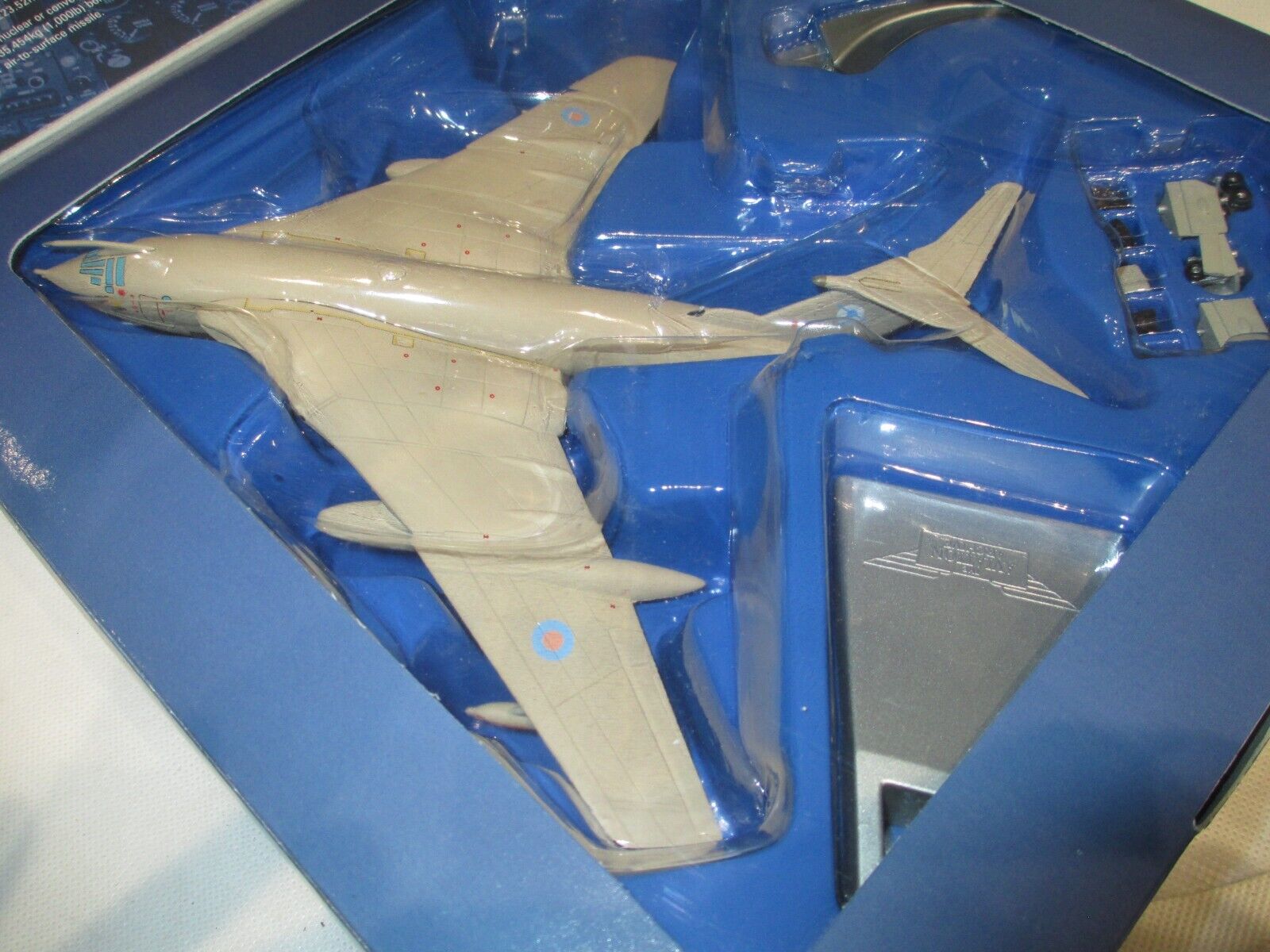 AVIATION 1144 HANDLEY PAGE VICTOR K.2 BRUNTINGTHORPE RAF KC Models