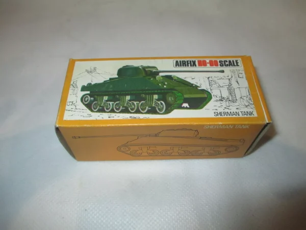 AIRFIX HO-00 SCALE SHERMAN TANK