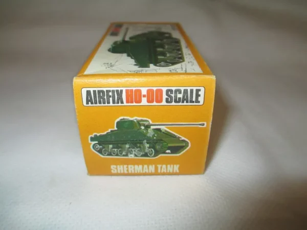 AIRFIX HO-00 SCALE SHERMAN TANK - Image 5