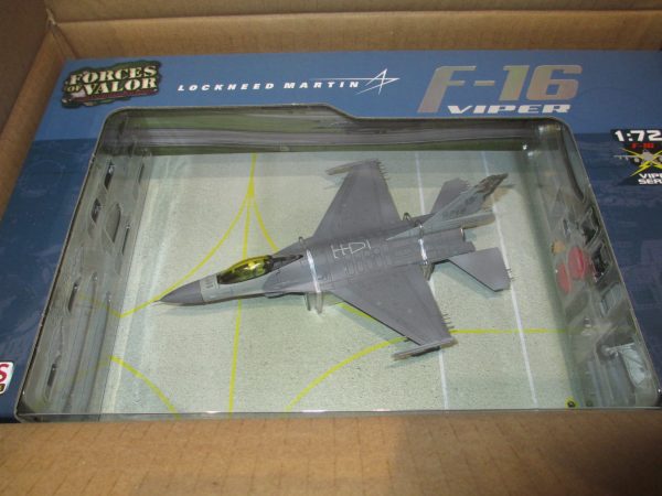 LOCKHEED MARTIN F-16A BLOCK 20 ROCAF 12TH TRG 401ST TFW