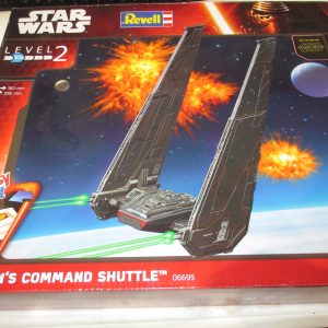 1:93 STAR WARS KYLO REN'S COMMAND SHUTTLE