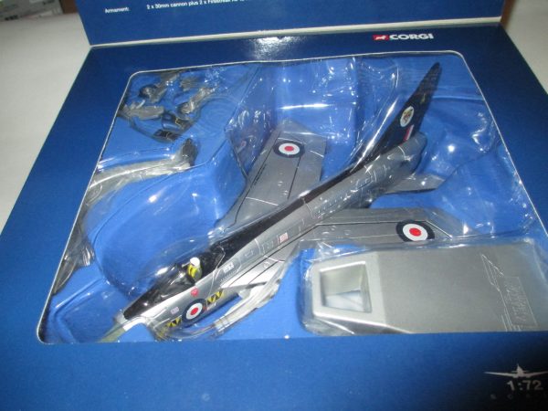 EE LIGHTNING F.MK,1A THE TIGERS AEROBATIC TEAM - Image 2
