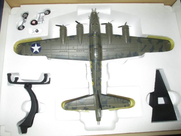 BOEING B17F FLYING FORTRESS MEMPHIS BELLE 324TH BS 91ST BG - Image 2